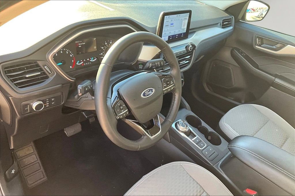 Used 2022 Ford Escape SE w/ Convenience Package image 17