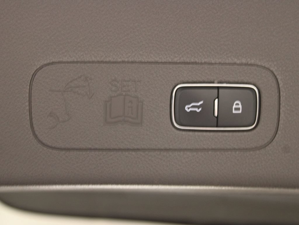 Used 2022 Lincoln Aviator Reserve w/ Equipment Group 201A AWD/4WD image 48