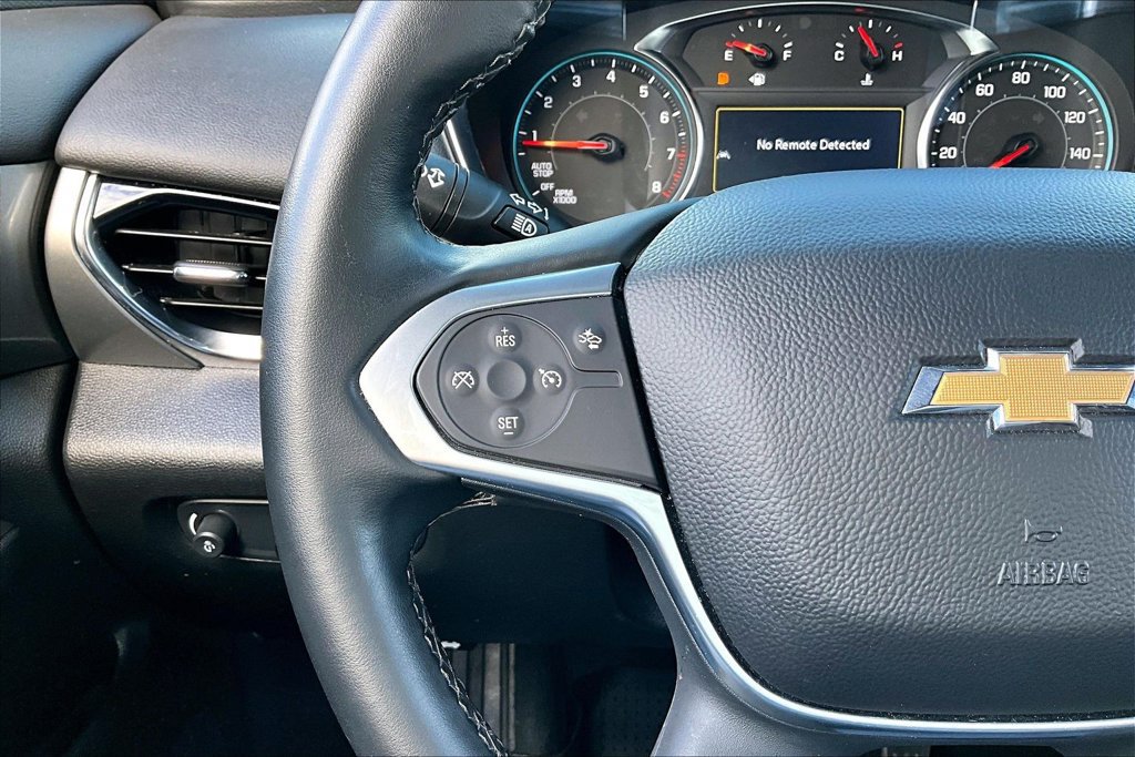 Used 2023 Chevrolet Traverse LT FWD image 16