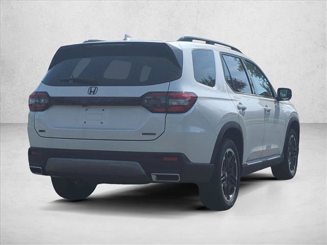 Used 2026 Honda Pilot Touring image 5