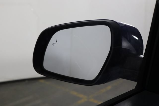 Used 2025 Hyundai Venue SEL FWD image 35