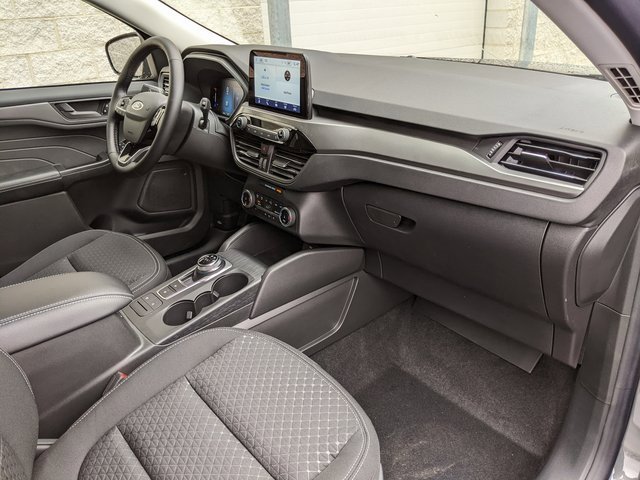 Used 2025 Ford Escape Active w/ Cold Weather Package image 32