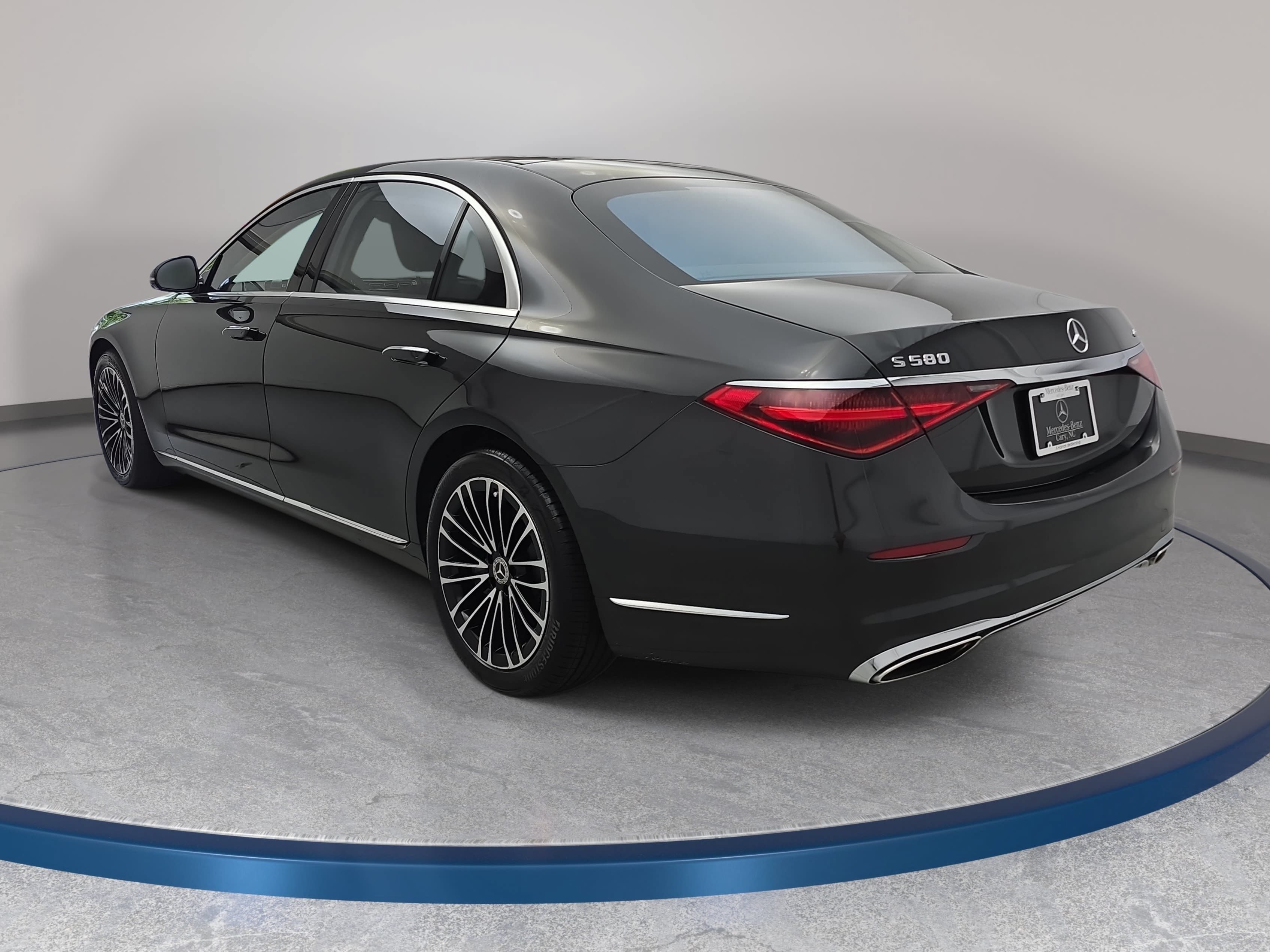 Certified 2023 Mercedes-Benz S 580 4MATIC Sedan image 7