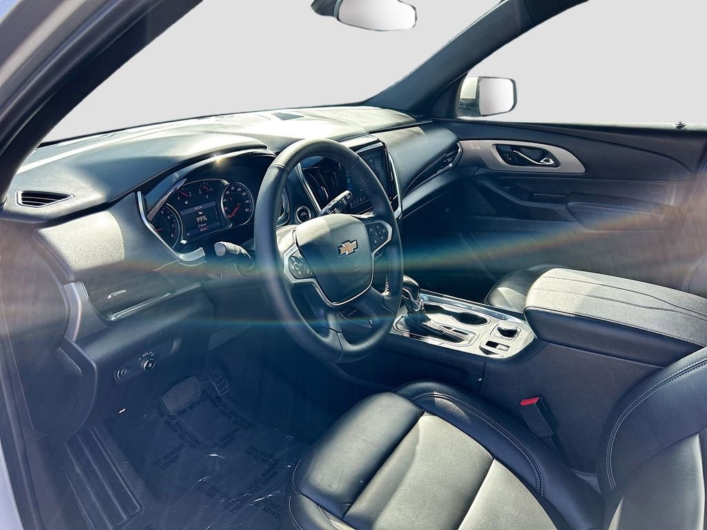 Used 2022 Chevrolet Traverse LT AWD/4WD image 9