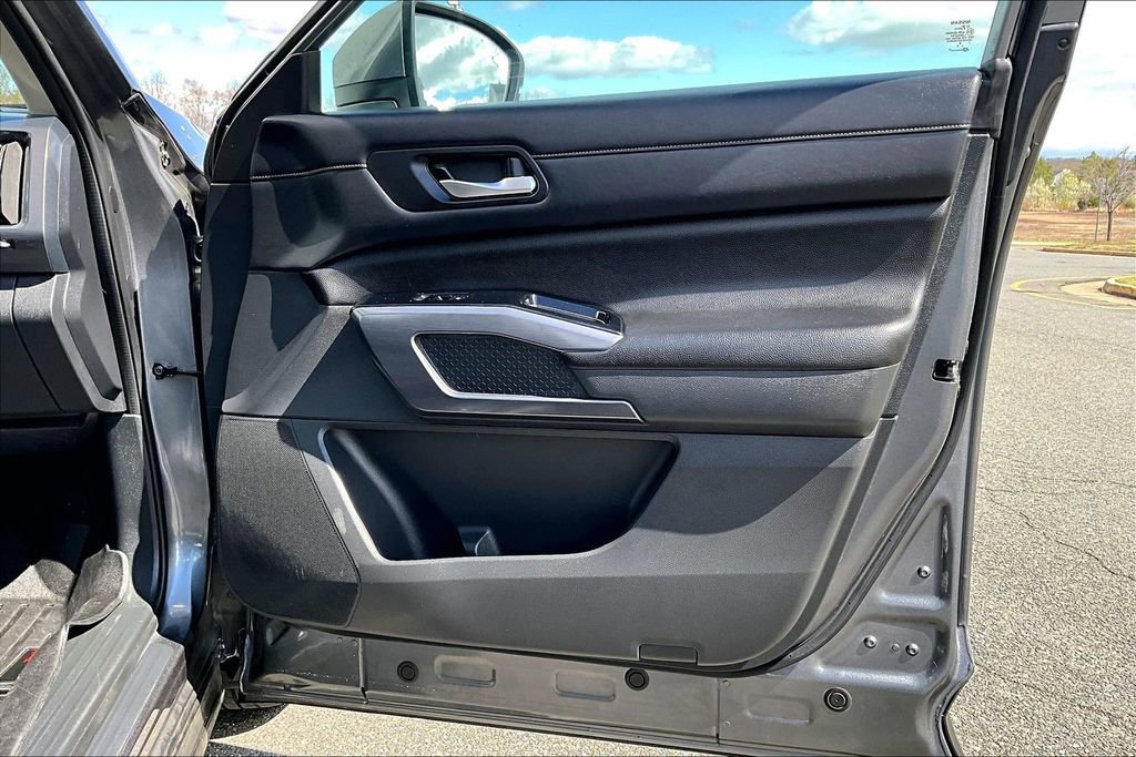 Certified 2023 Nissan Pathfinder SL image 27