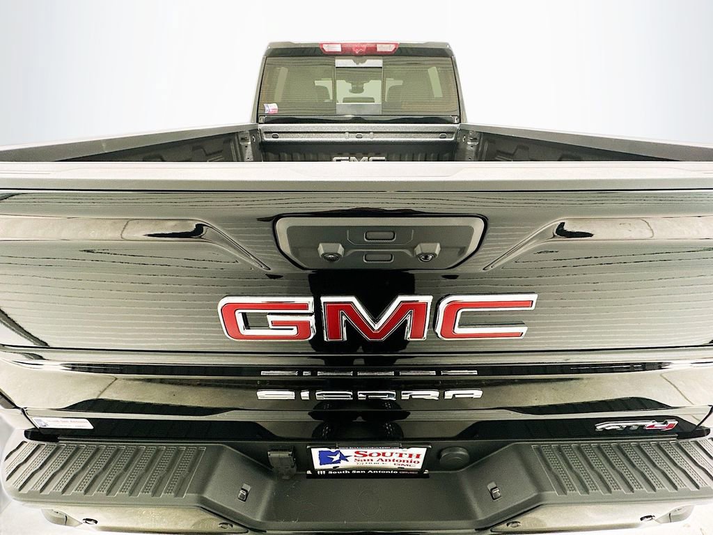 New 2026 GMC Sierra 2500 AT4 w/ AT4 Premium Plus Package AWD/4WD image 6