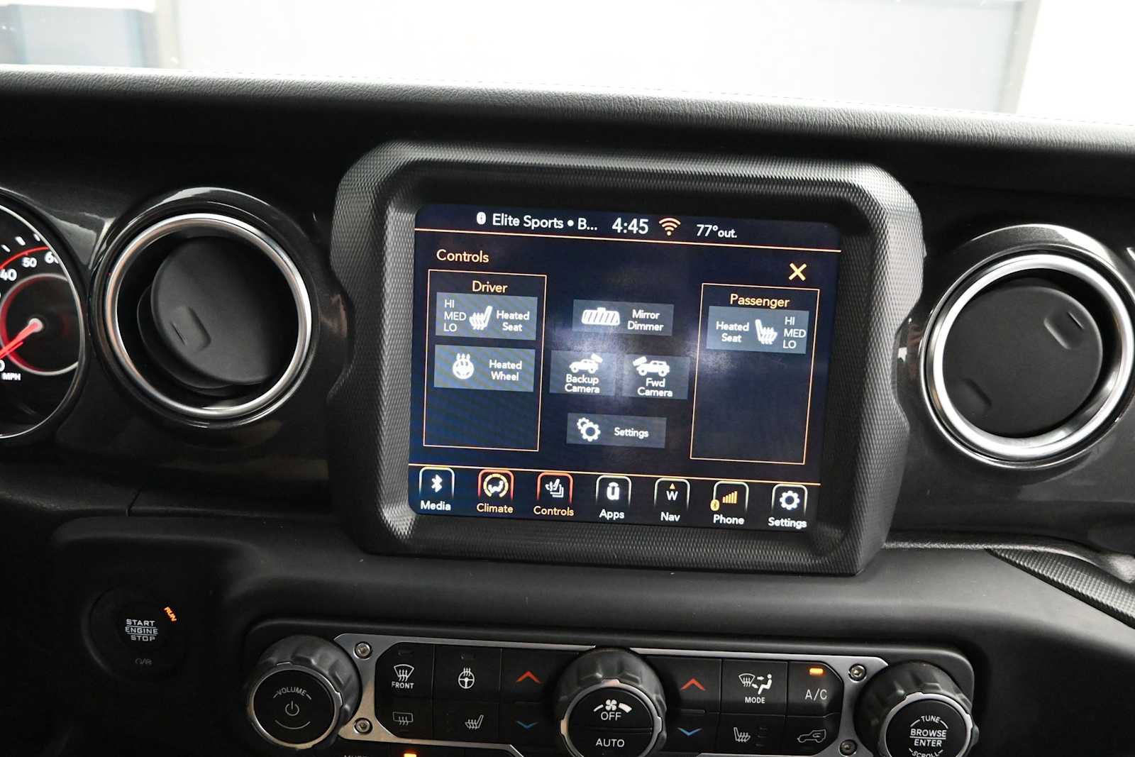 Used 2021 Jeep Wrangler Unlimited Rubicon w/ Dual Top Group AWD/4WD image 17