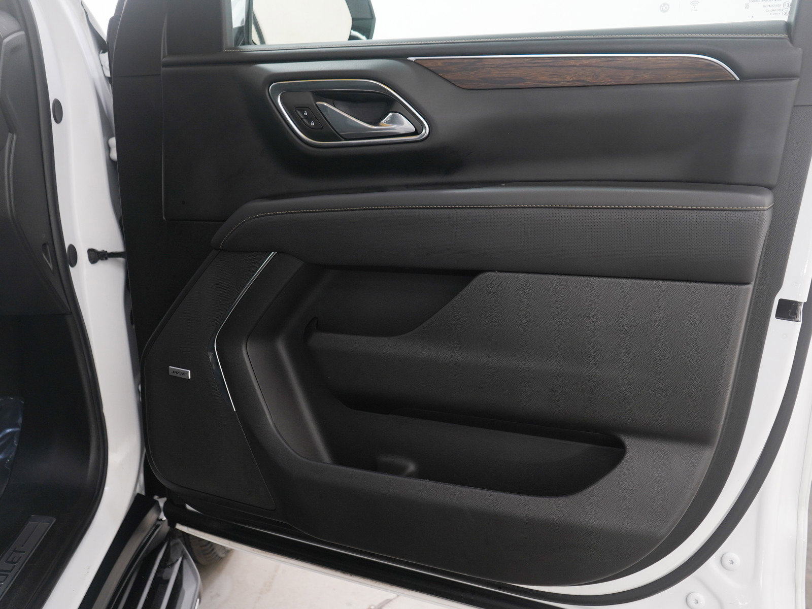 Used 2024 Chevrolet Tahoe Premier image 9