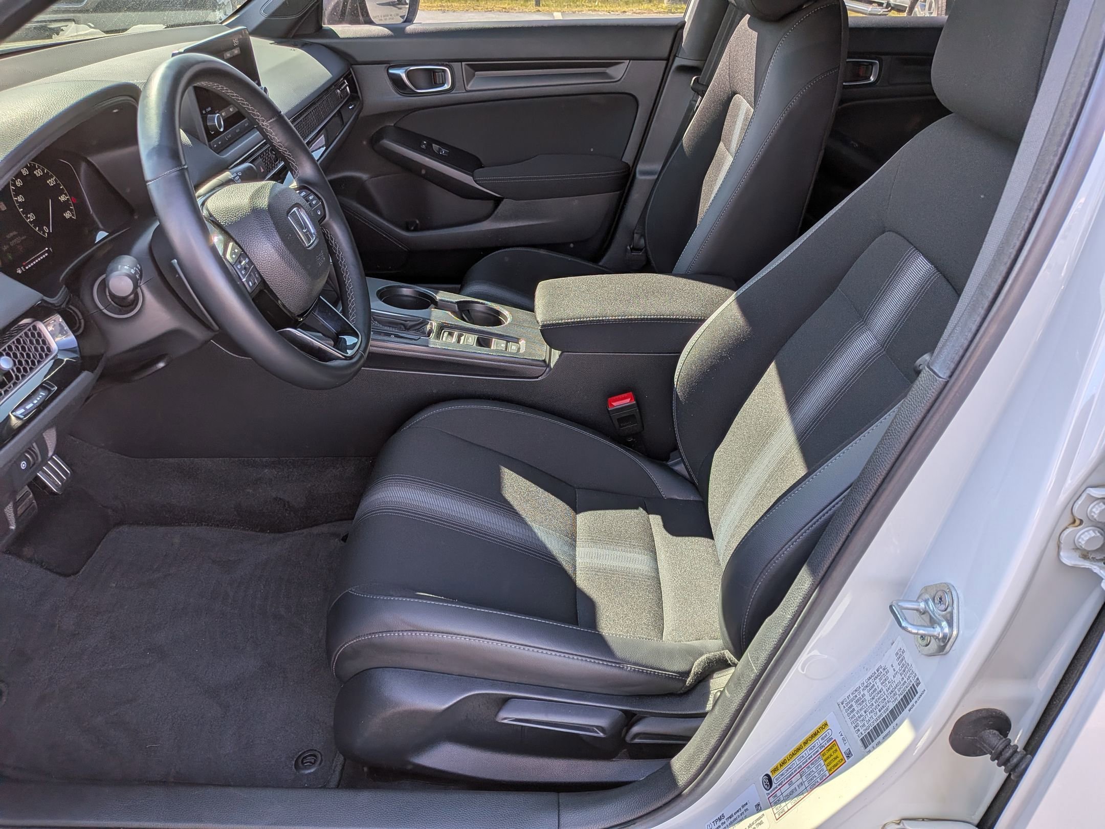 Used 2025 Honda Civic Sport image 14