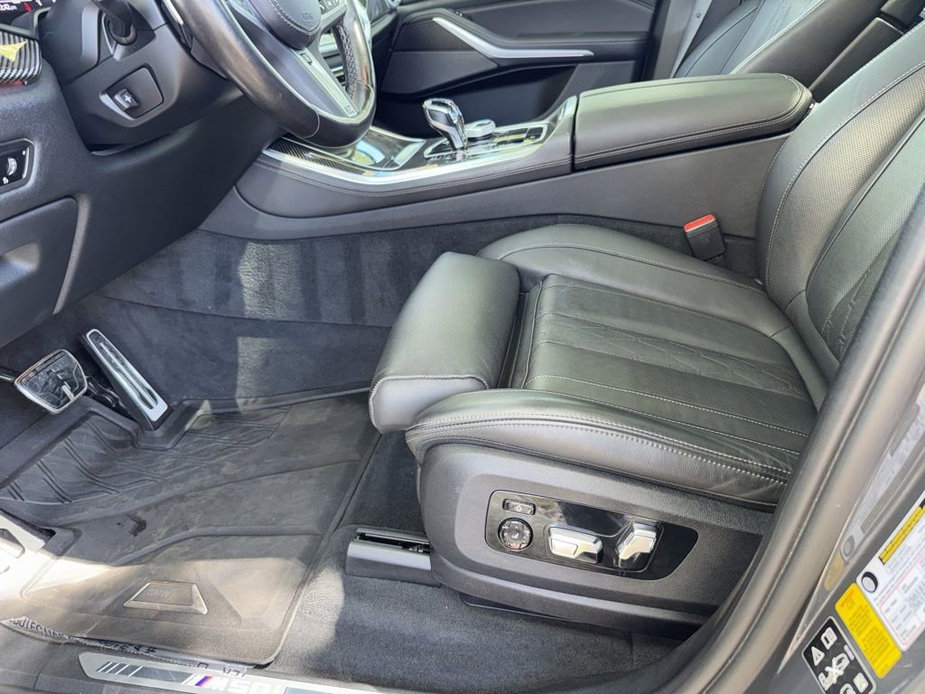Used 2022 BMW X5 M50i w/ Executive Package image 19