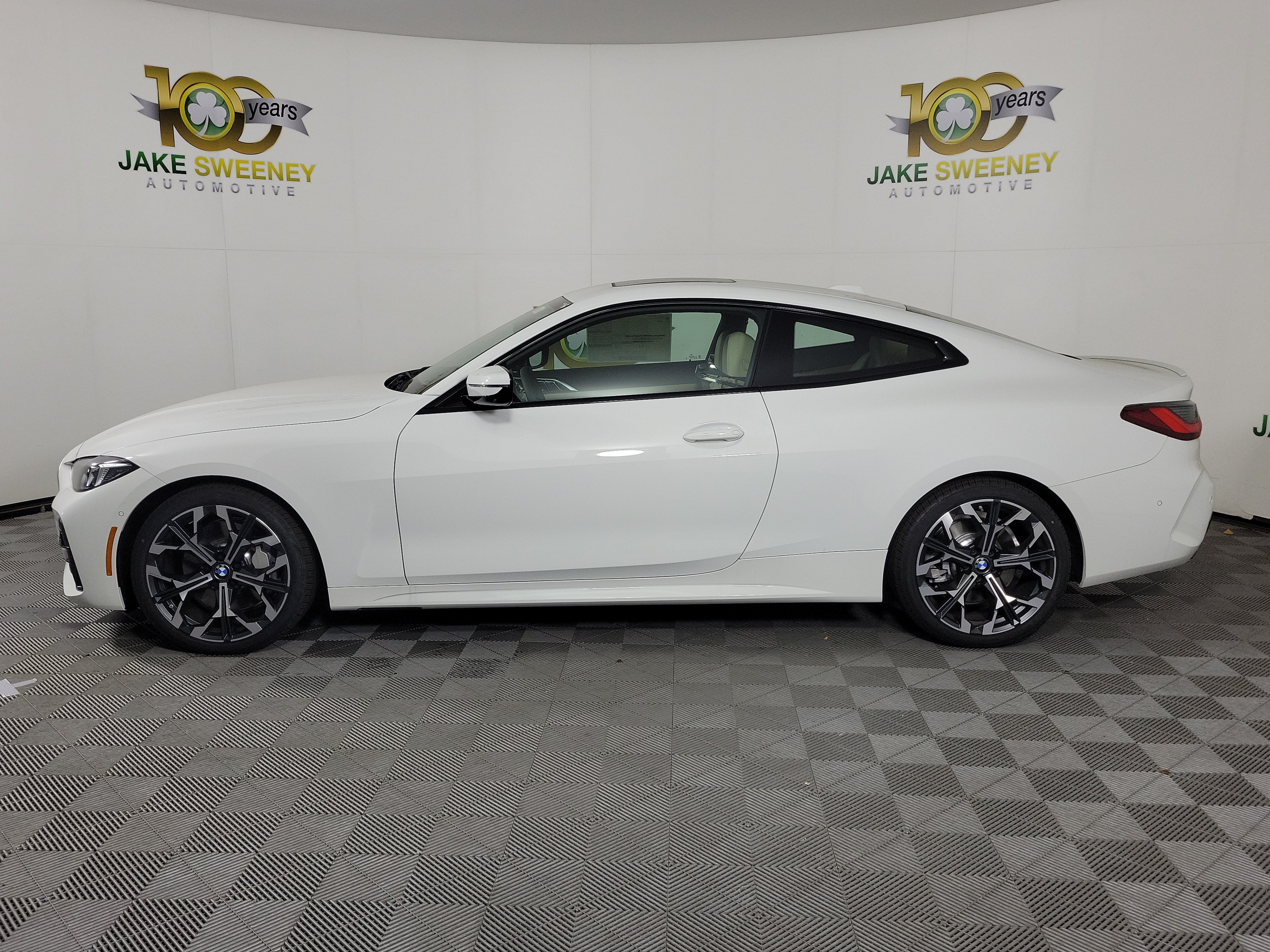 New 2026 BMW 430i xDrive Coupe w/ M Sport Package AWD/4WD image 4
