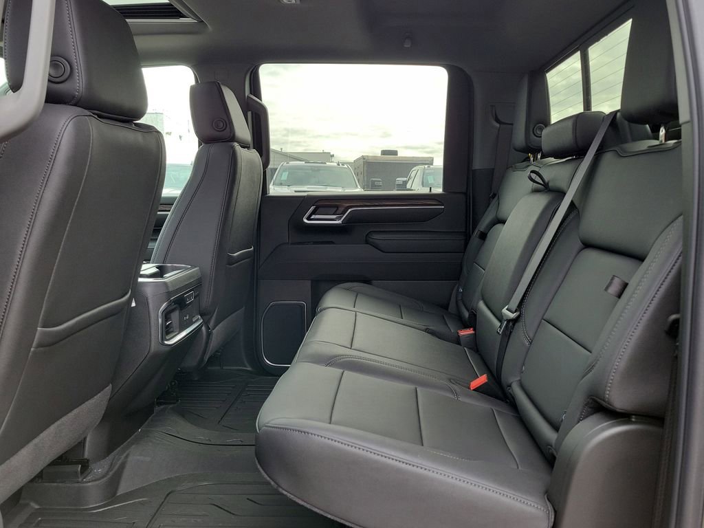 New 2025 GMC Sierra 3500 SLT w/ SLT Convenience Package image 14