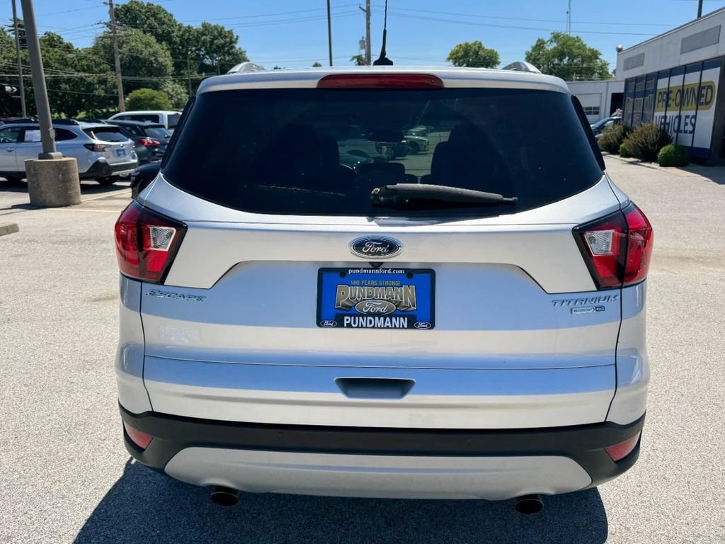 Used 2019 Ford Escape Titanium AWD/4WD image 4