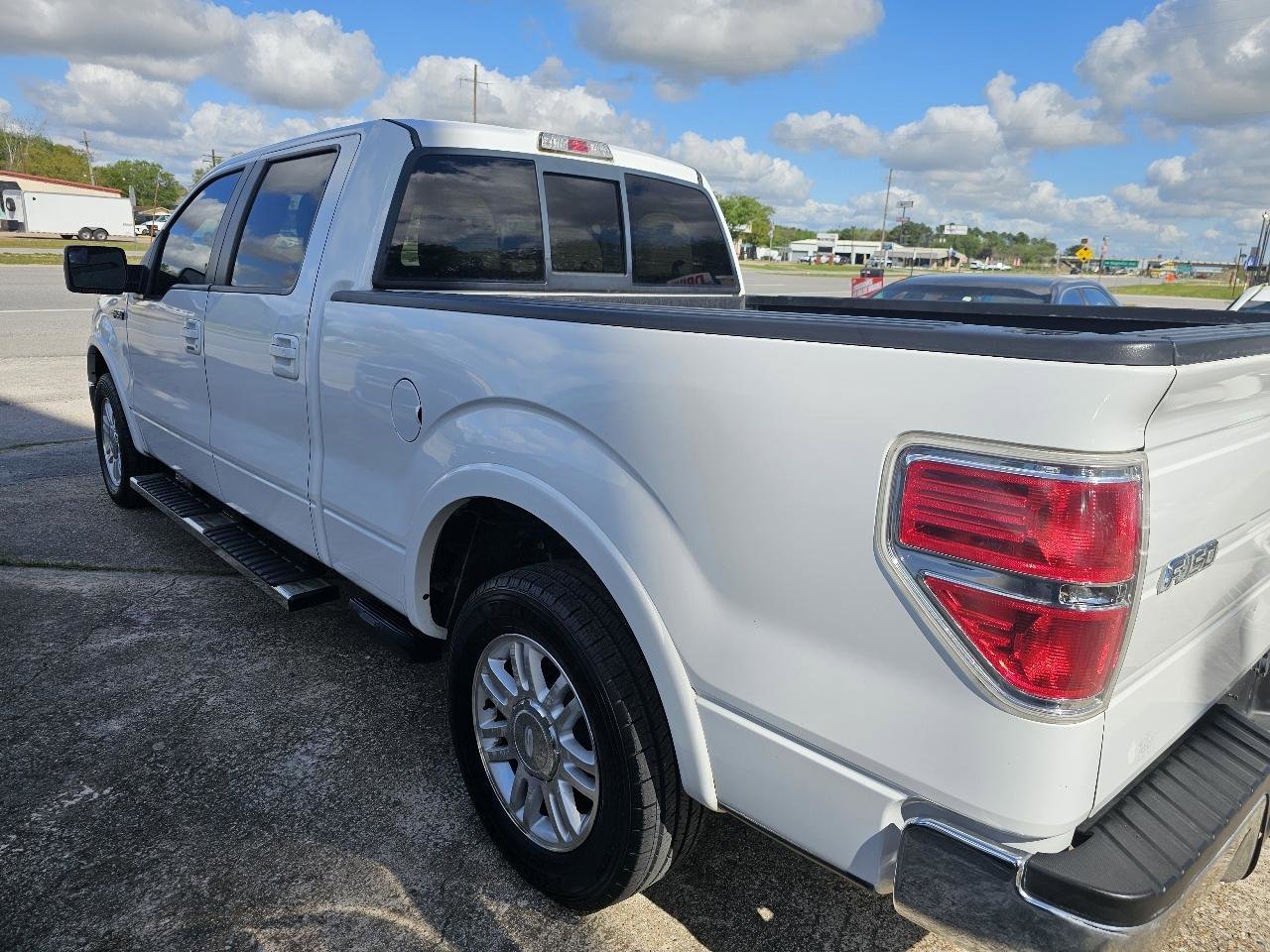 Used 2012 Ford F150 Lariat image 8