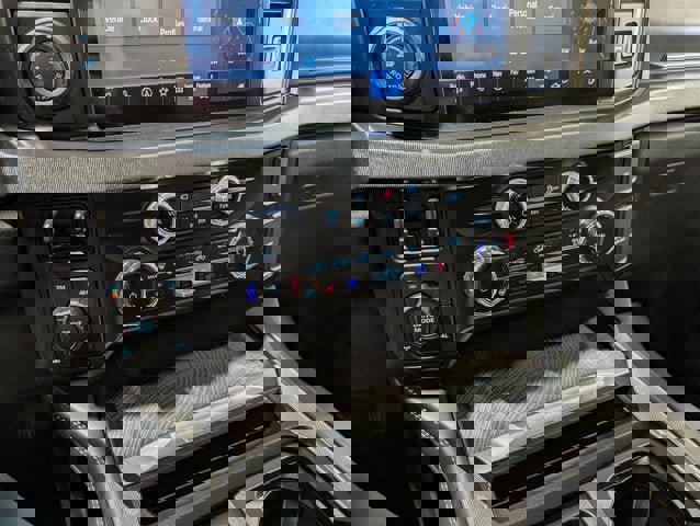 Used 2025 Ford F350 Platinum image 26