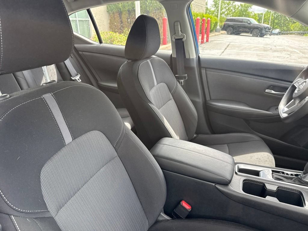 Used 2025 Nissan Sentra SV FWD image 26