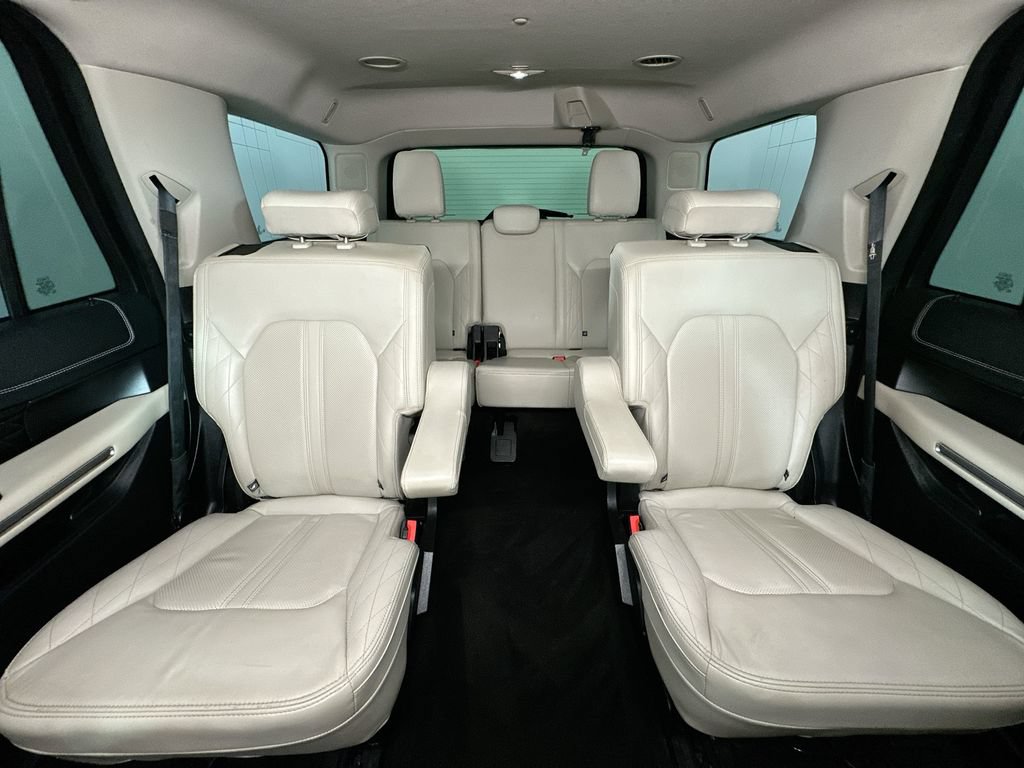 Used 2019 Ford Expedition Platinum AWD/4WD image 13