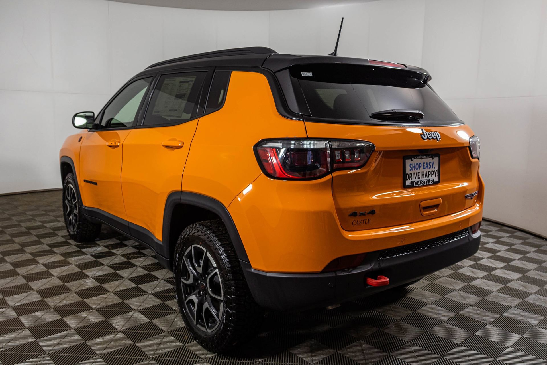 New 2026 Jeep Compass Trailhawk image 18