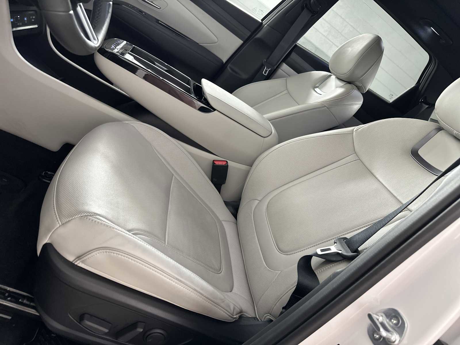 Certified 2025 Hyundai Tucson Limited image 11