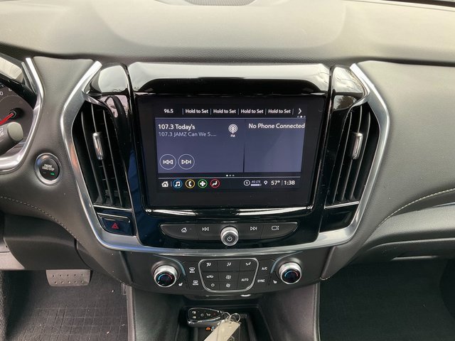 Used 2023 Chevrolet Traverse LT image 13