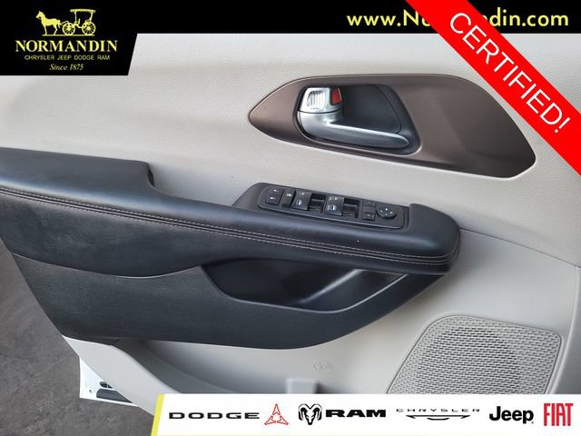 Certified 2017 Chrysler Pacifica LX FWD image 14
