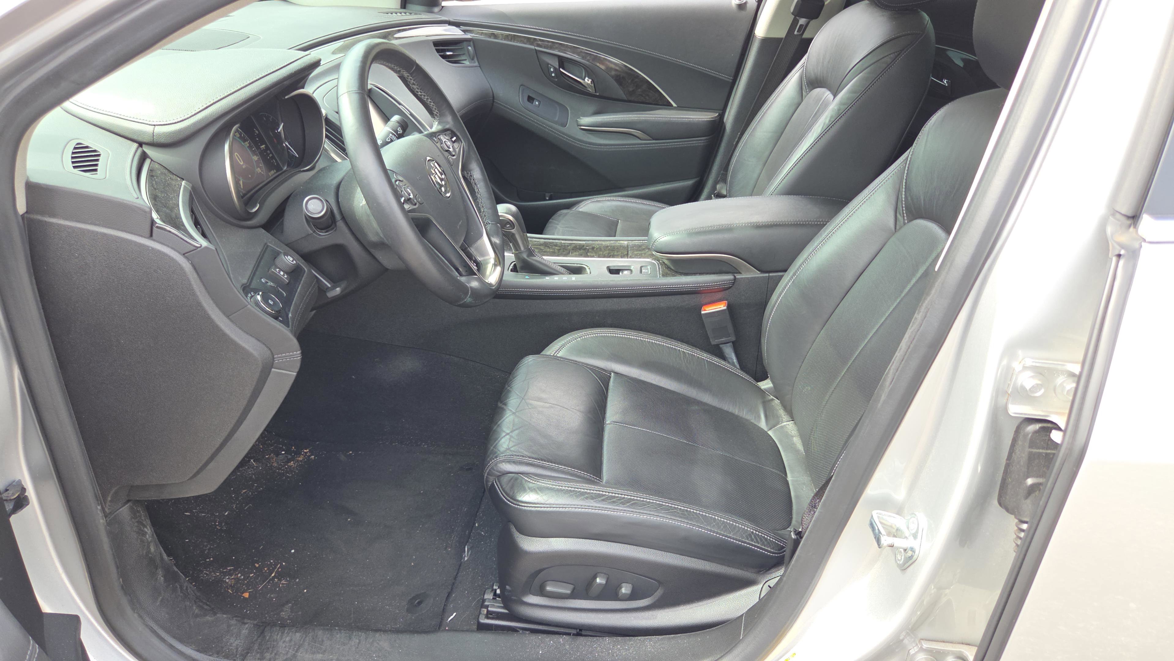 Used 2015 Buick LaCrosse Premium w/ Driver Confidence Package #1 FWD image 9