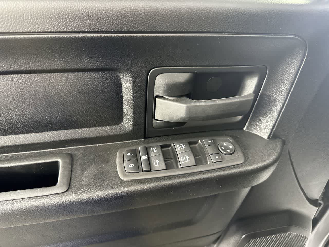 Used 2024 RAM 1500 Tradesman AWD/4WD image 11