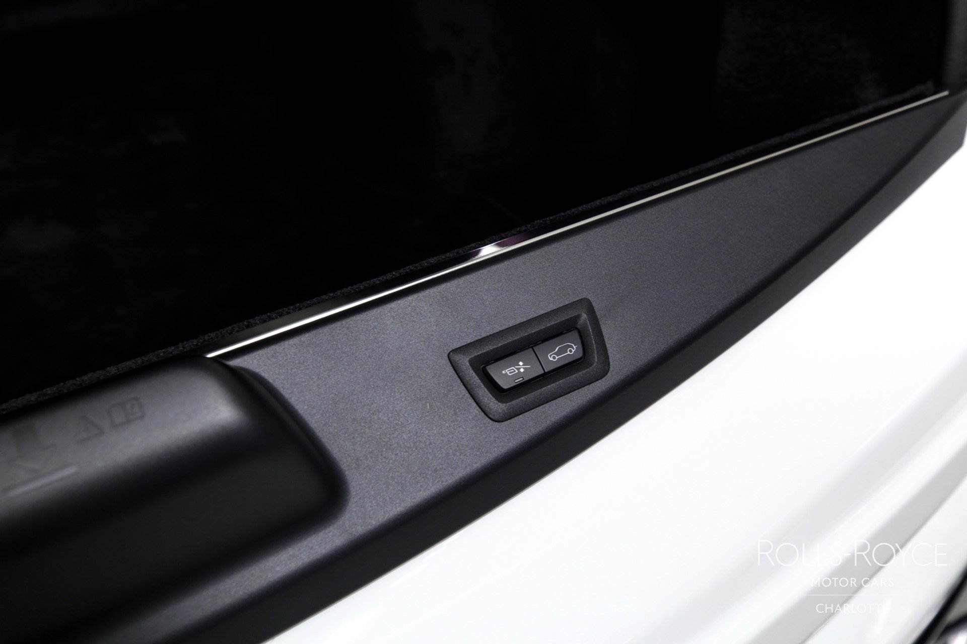 Used 2024 Rolls-Royce Cullinan image 20