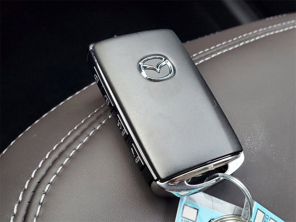 New 2025 MAZDA CX-5 Signature image 29