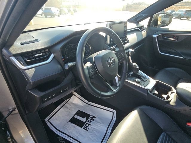 Used 2020 Toyota RAV4 XSE w/ XSE Grade Weather Package image 14