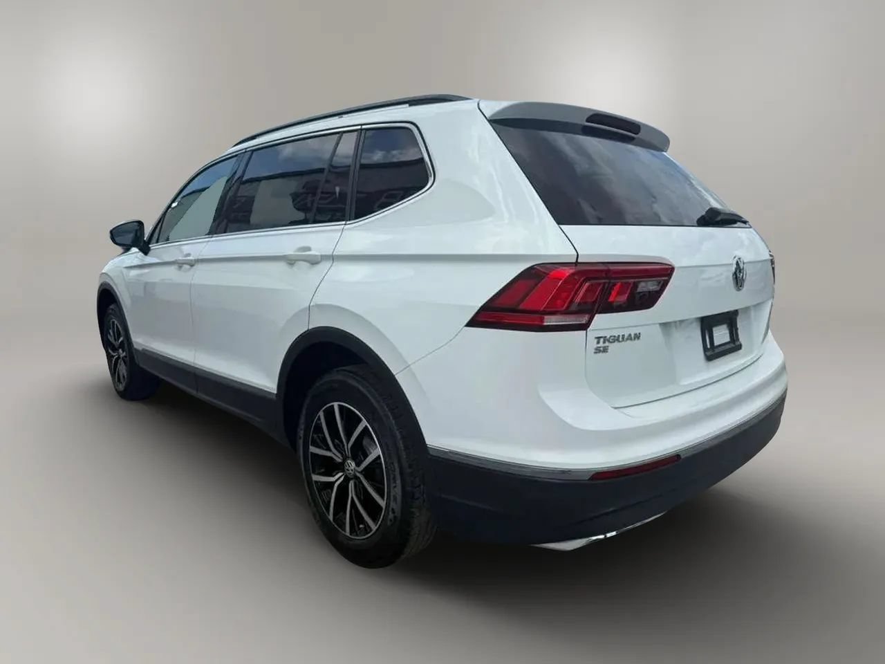Used 2021 Volkswagen Tiguan S AWD/4WD image 6