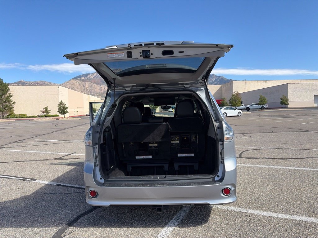 Used 2015 Toyota Sienna SE Premium FWD image 37