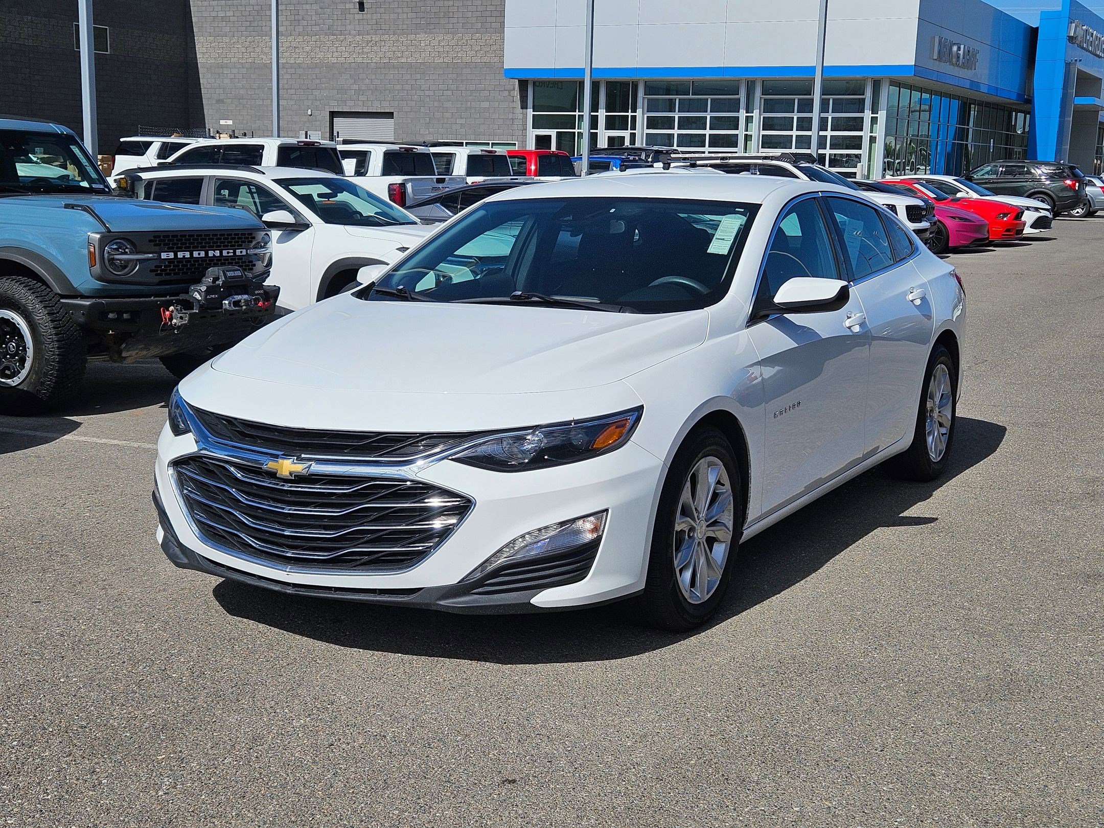 Used 2023 Chevrolet Malibu LT w/ Driver Confidence Package FWD image 8
