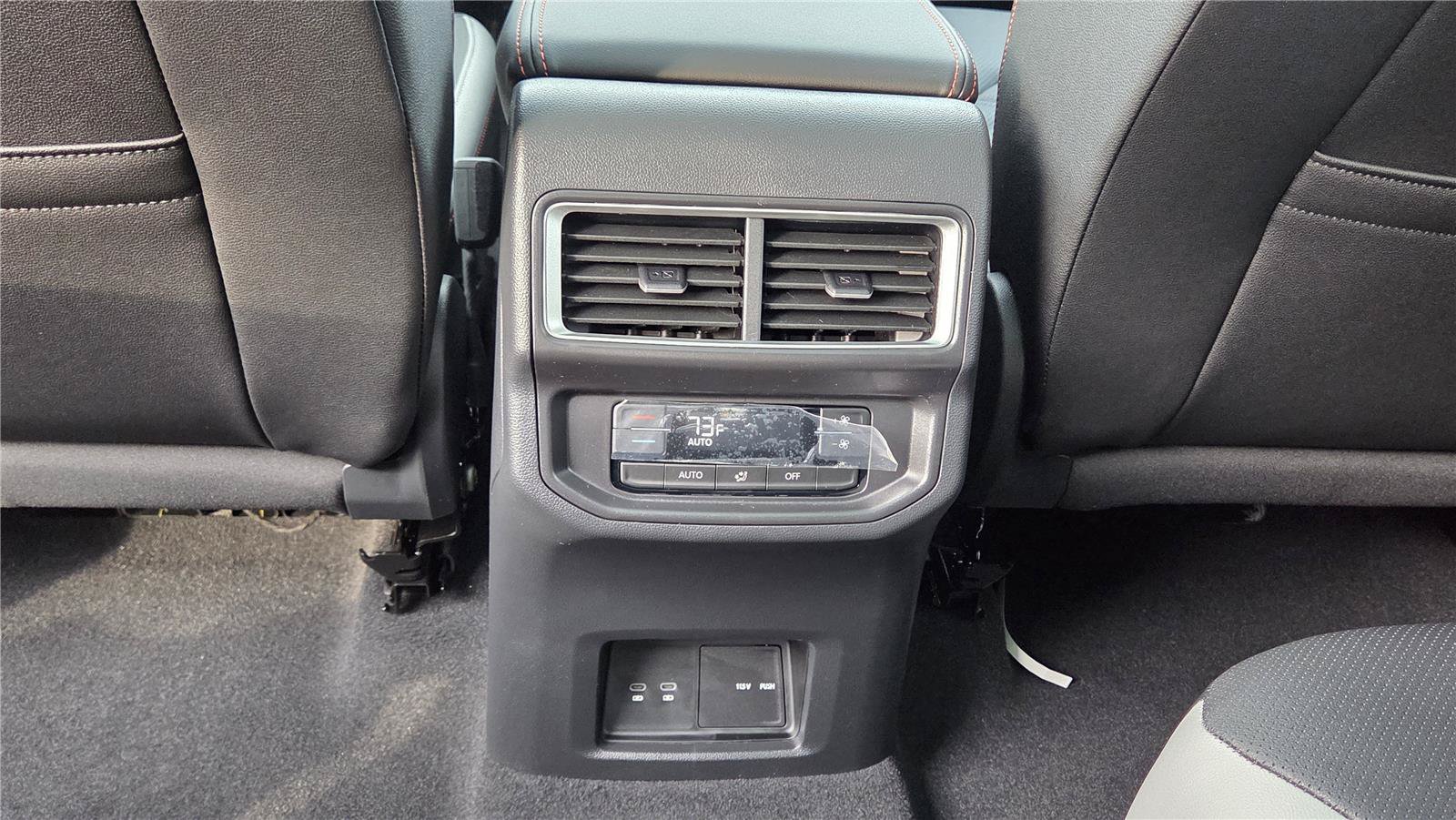 New 2026 Volkswagen Atlas Peak Edition AWD/4WD image 28