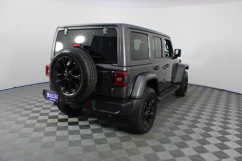 Used 2025 Jeep Wrangler Unlimited Sahara AWD/4WD image 22