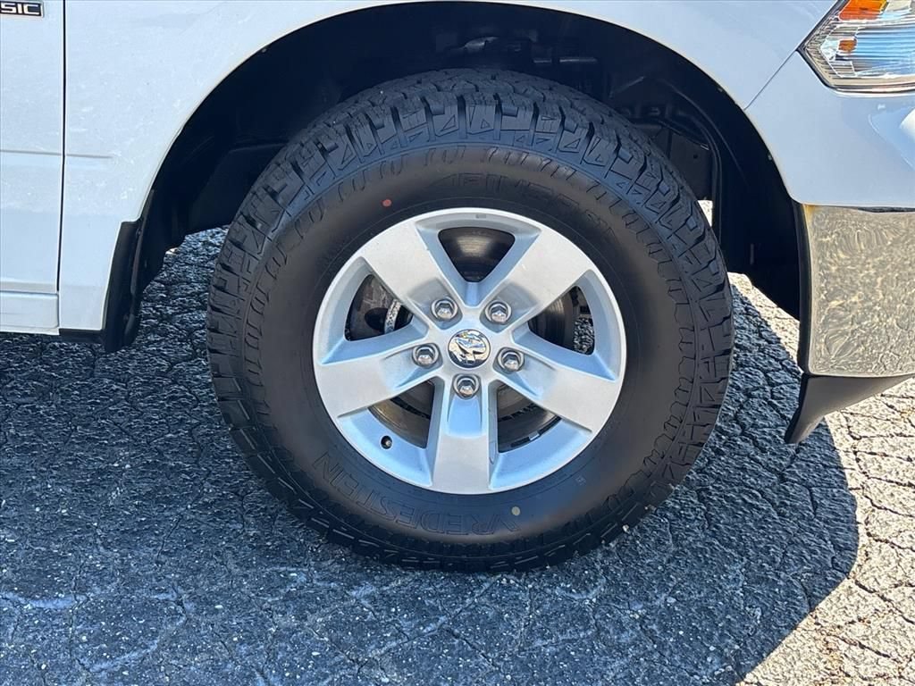 Used 2023 RAM 1500 Classic SLT w/ Protection Group AWD/4WD image 10