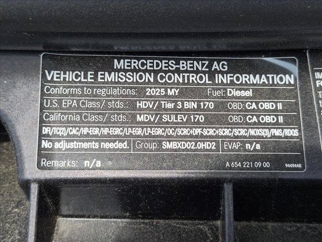 Used 2025 Mercedes-Benz Sprinter 2500 image 24