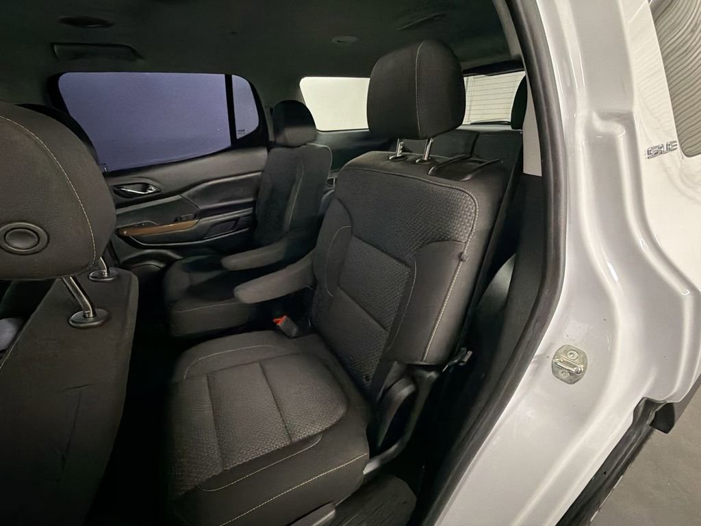 Certified 2021 GMC Acadia SLE image 22