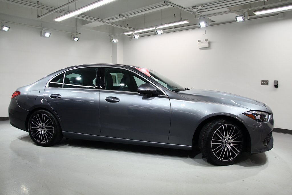 Used 2025 Mercedes-Benz C 300 4MATIC Sedan image 9