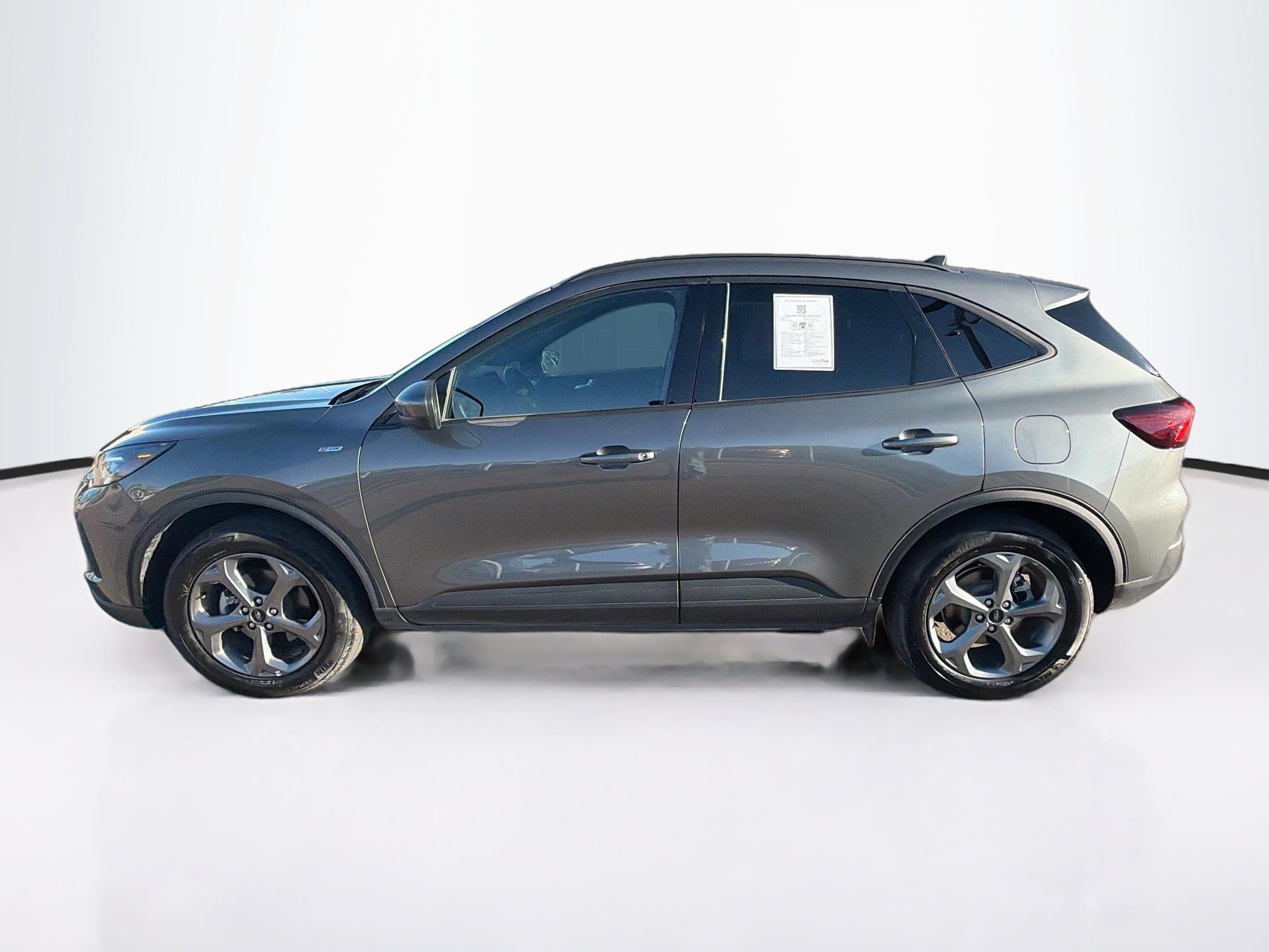 Used 2025 Ford Escape ST-Line Select AWD/4WD image 4