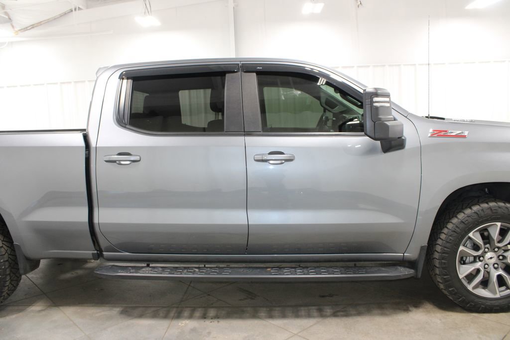 Used 2021 Chevrolet Silverado 1500 RST image 11