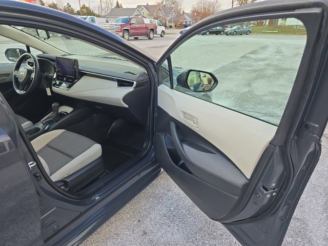 Used 2023 Toyota Corolla LE FWD image 38