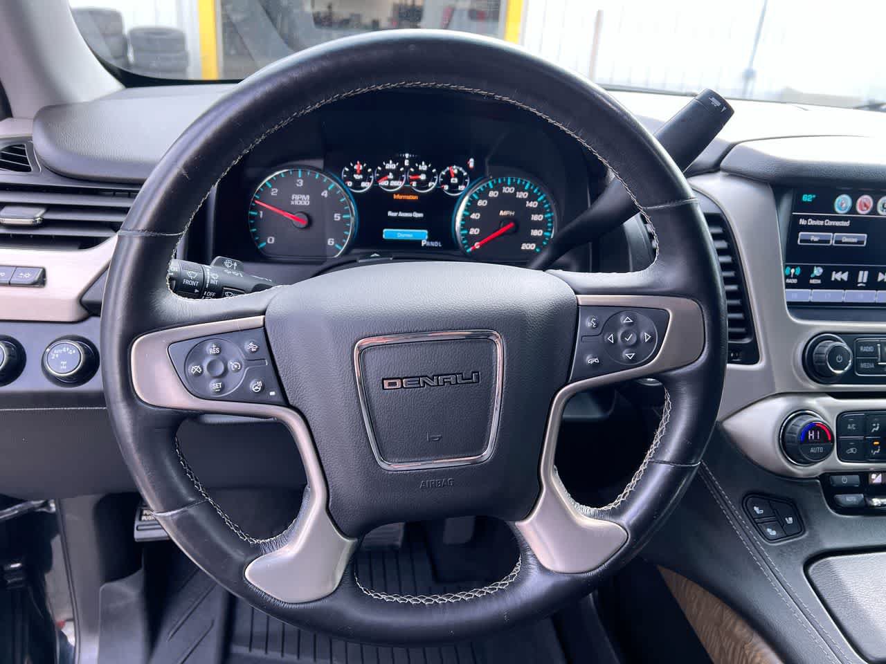 Used 2019 GMC Yukon Denali AWD/4WD image 14