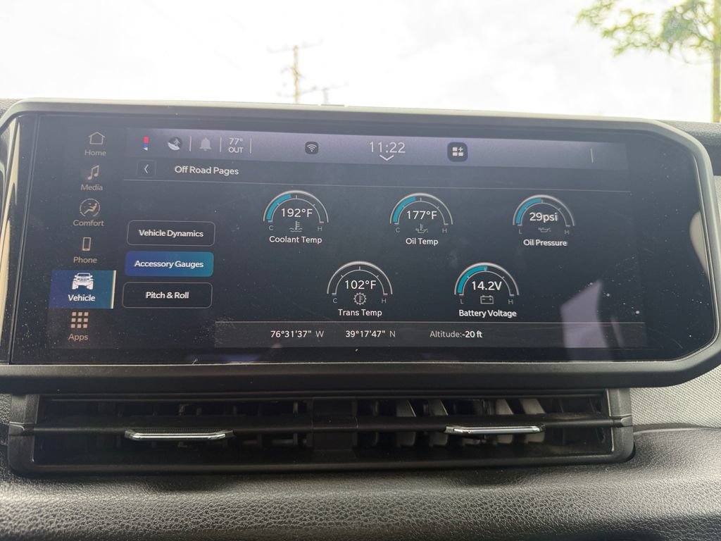 Used 2025 Jeep Gladiator Sport AWD/4WD image 19
