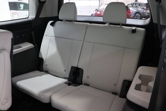 Used 2026 Hyundai Santa Fe Calligraphy AWD/4WD image 32