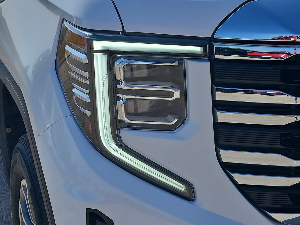 Used 2026 GMC Sierra 1500 SLT AWD/4WD image 8