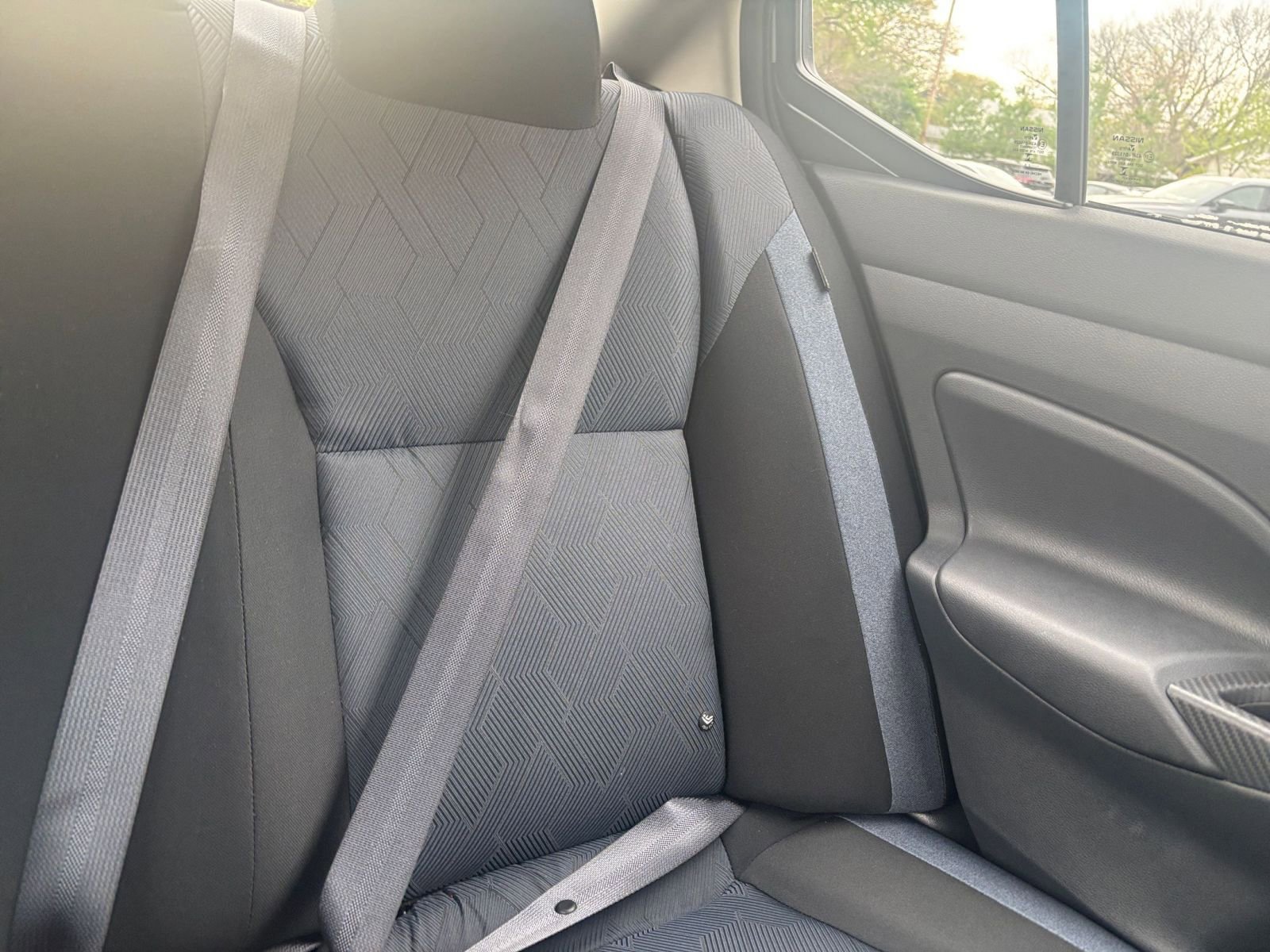 Used 2025 Nissan Versa SV image 35