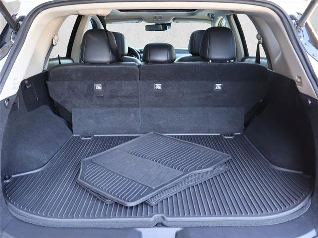Used 2020 Nissan Rogue S AWD/4WD image 6