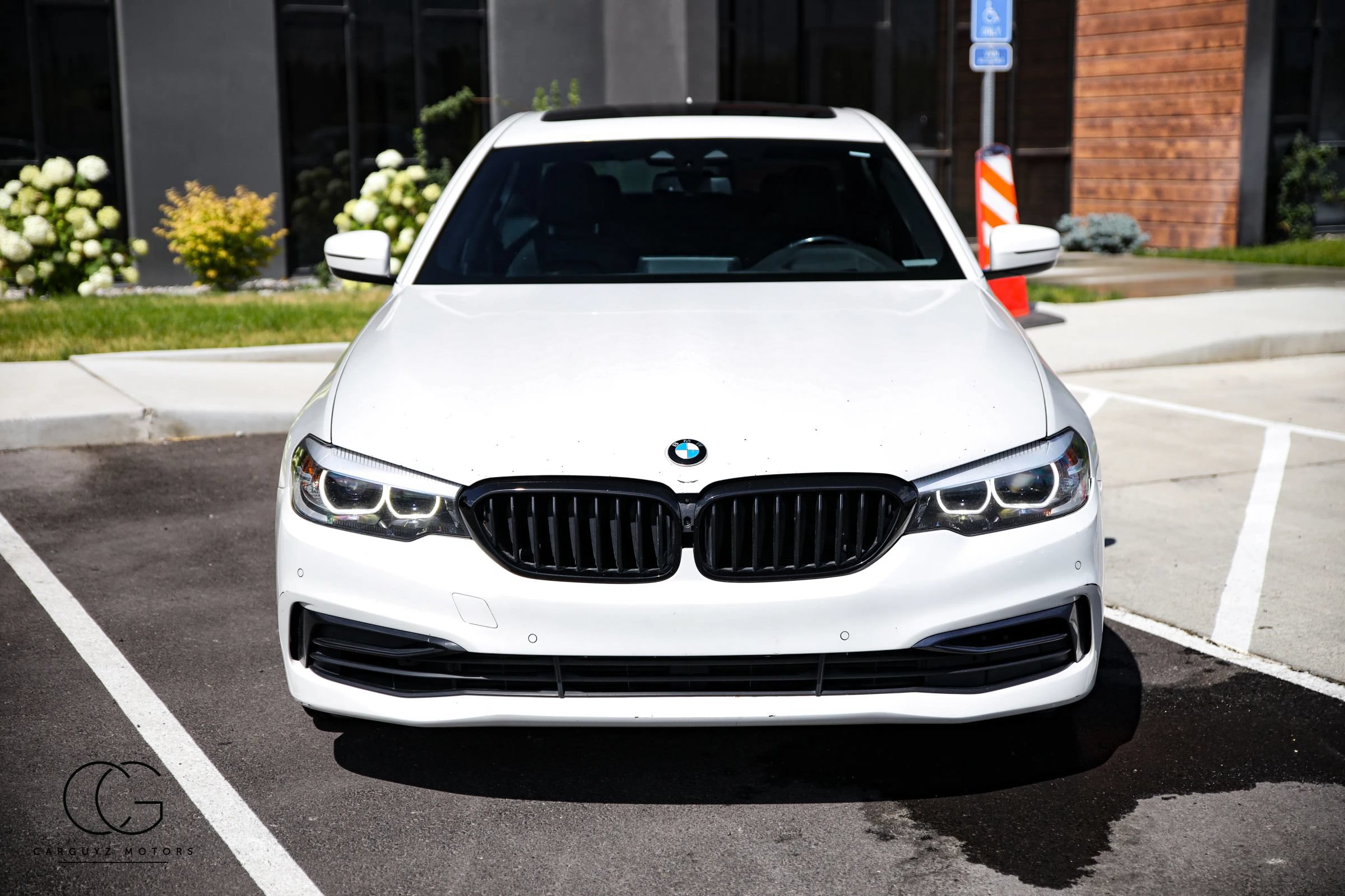 Used 2019 BMW 530e xDrive w/ Convenience Package AWD/4WD image 20