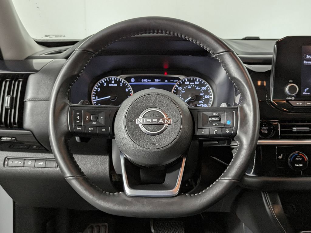 Used 2025 Nissan Pathfinder SV image 22